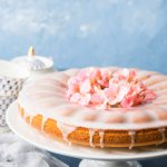 Bundt-Cake-with-Frosting
