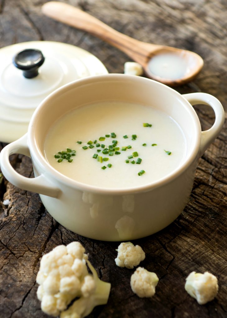 Garlic and Cauliflower Soup