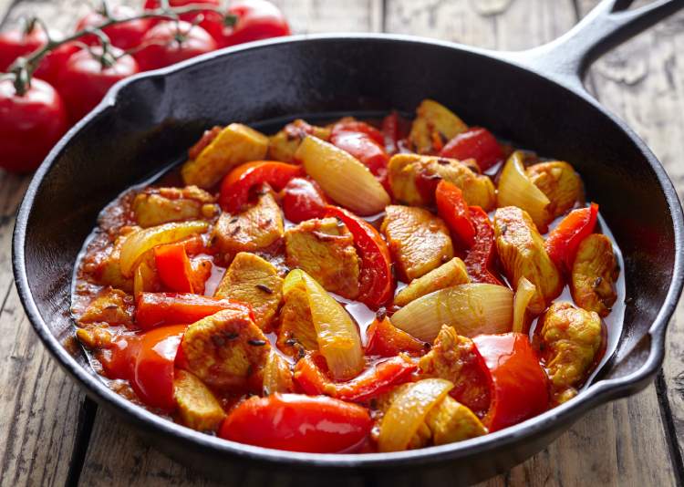 Jalfrezi is one of the Indian curries that you can create using leftovers by frying them.