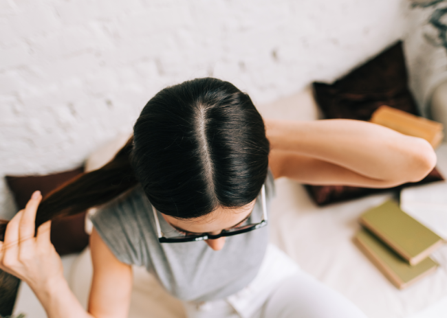 6 Foods to Avoid If You Have a Sensitive Scalp